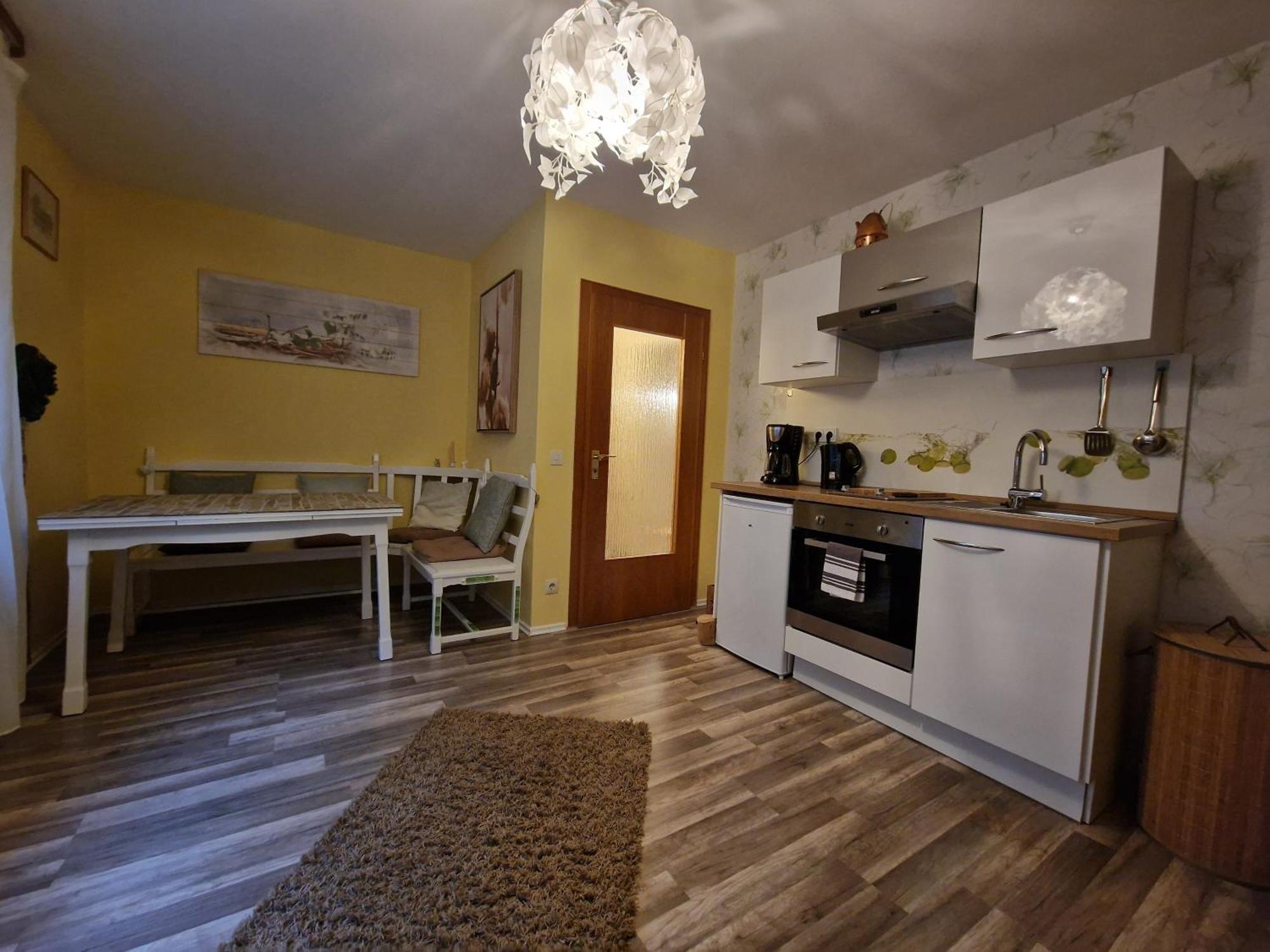 Marburg Apartment Pfiffige Luisa In Ruhiger Waldrandlage Mit Balkon Und Wintergarten מראה חיצוני תמונה