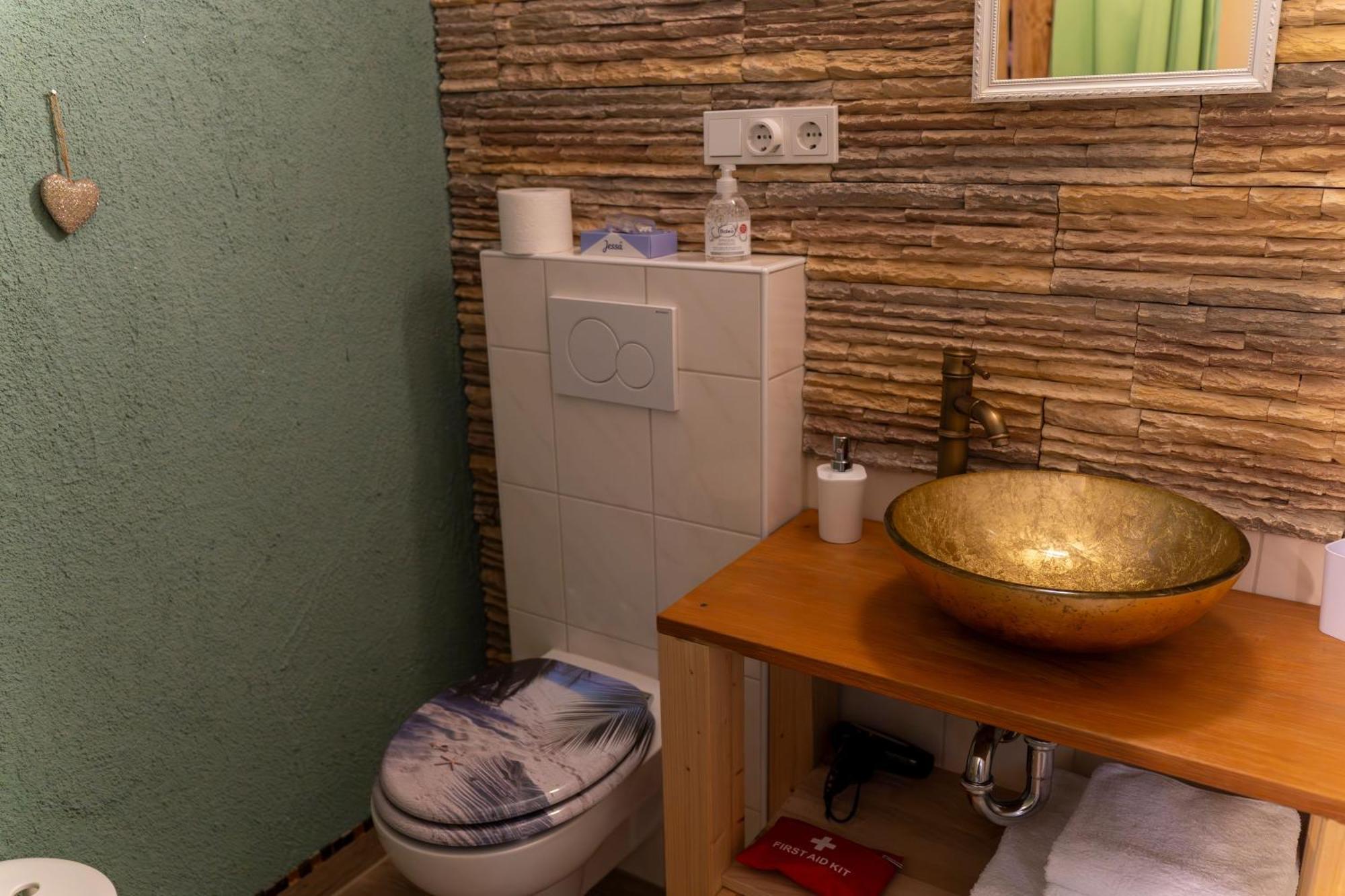Marburg Apartment Pfiffige Luisa In Ruhiger Waldrandlage Mit Balkon Und Wintergarten מראה חיצוני תמונה